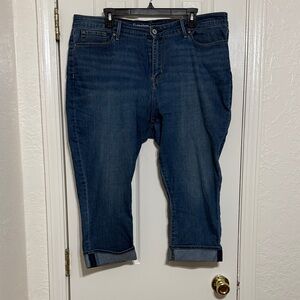 Levi's Dark Blue Cropped Women's Jeans